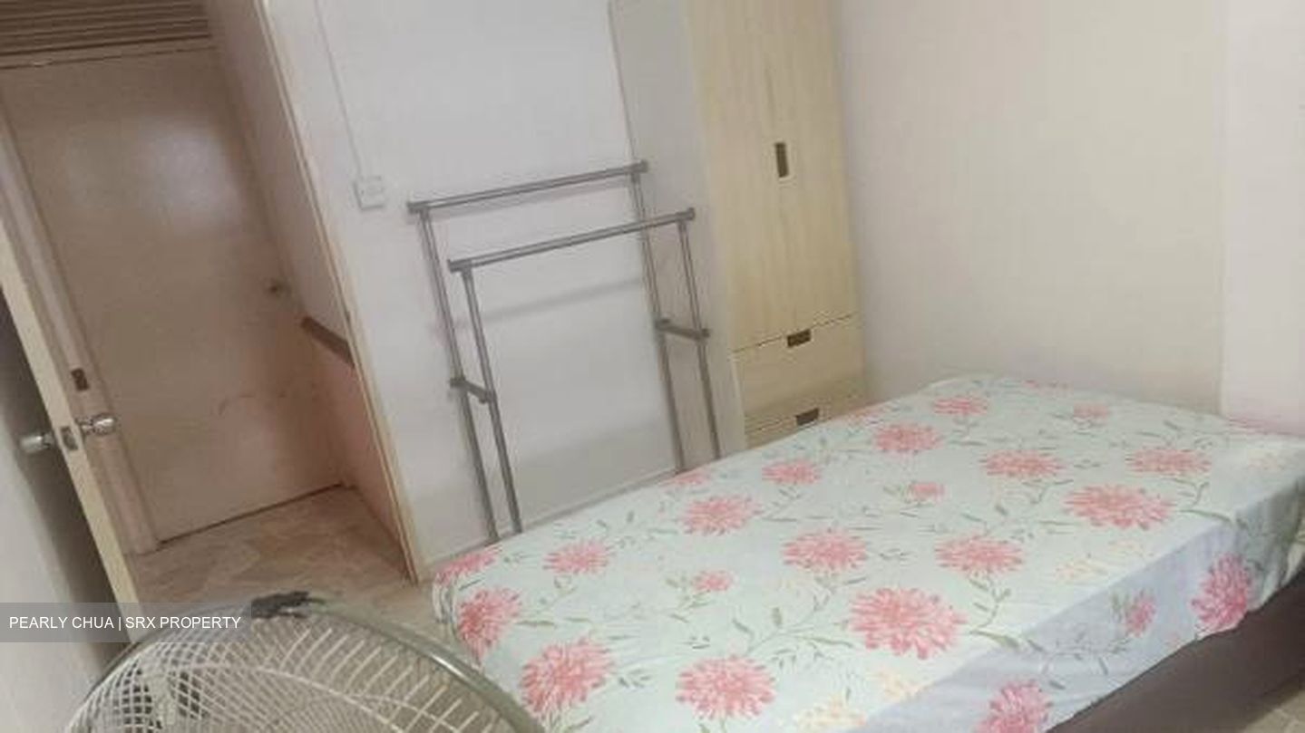 Tampines Street 42 (Tampines),  #594016091
